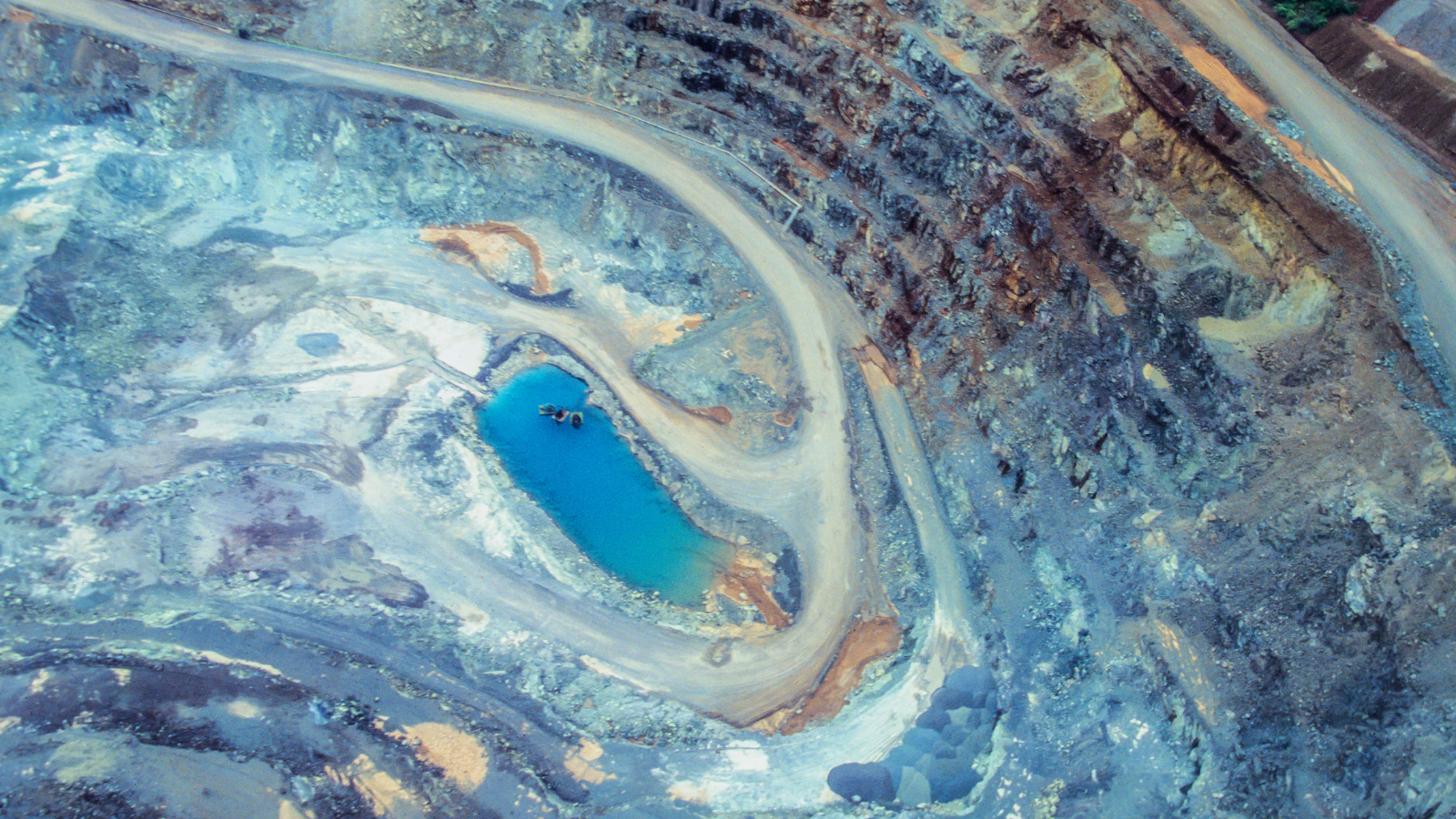 Ariel view of asbestos chrysotile mine