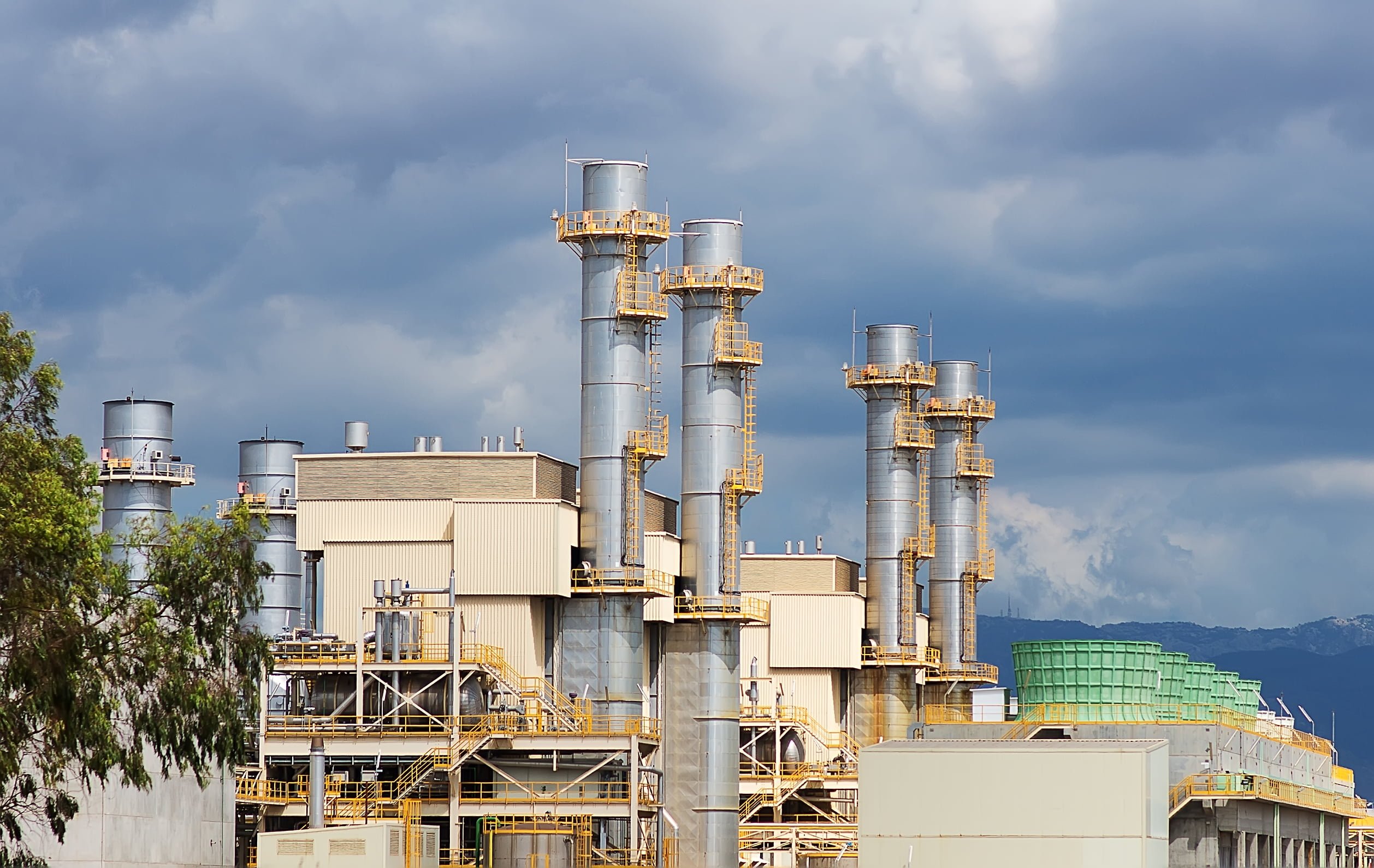 Hazardous waste disposal at an incineration plant